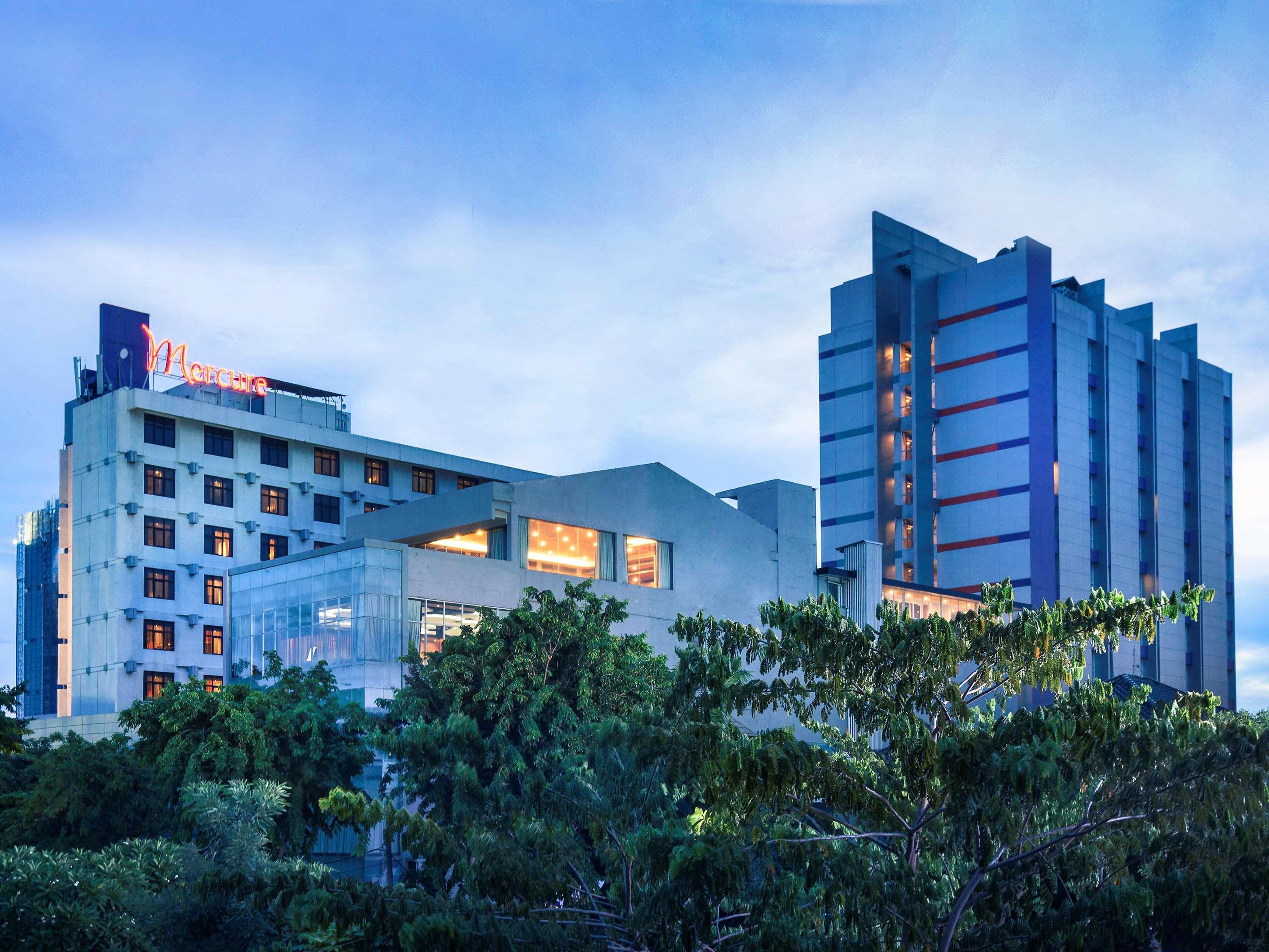 Mercure Surabaya Ngoại thất bức ảnh