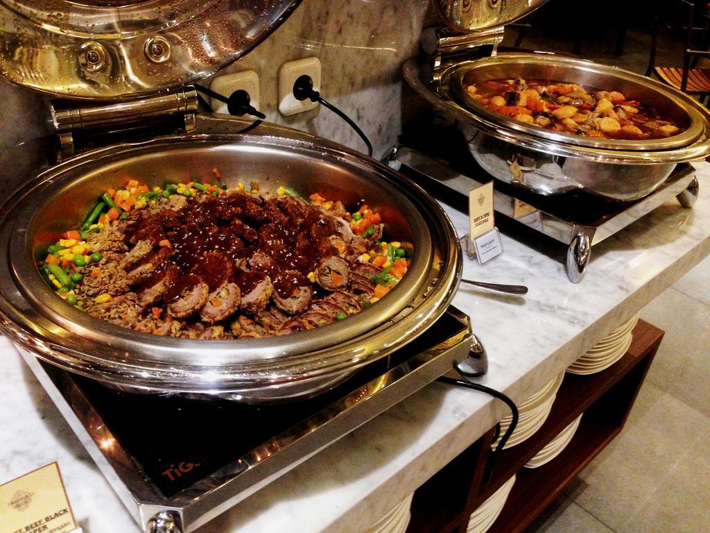 Mercure Surabaya Ngoại thất bức ảnh